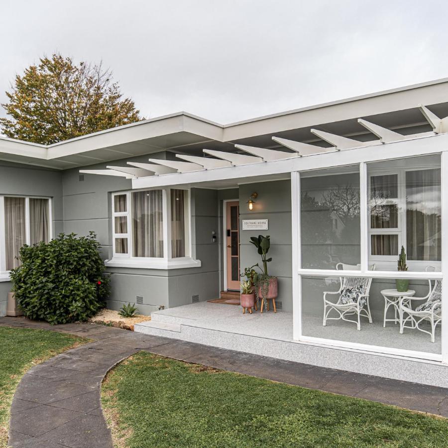 Coltrane House -Luxury Getaway Villa Mount Gambier Bagian luar foto